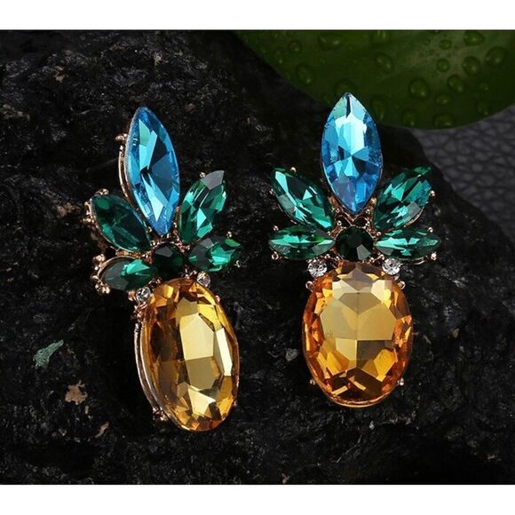 🍍 Stunning pineapple stud earrings 🍍 - Picture 1 of 6